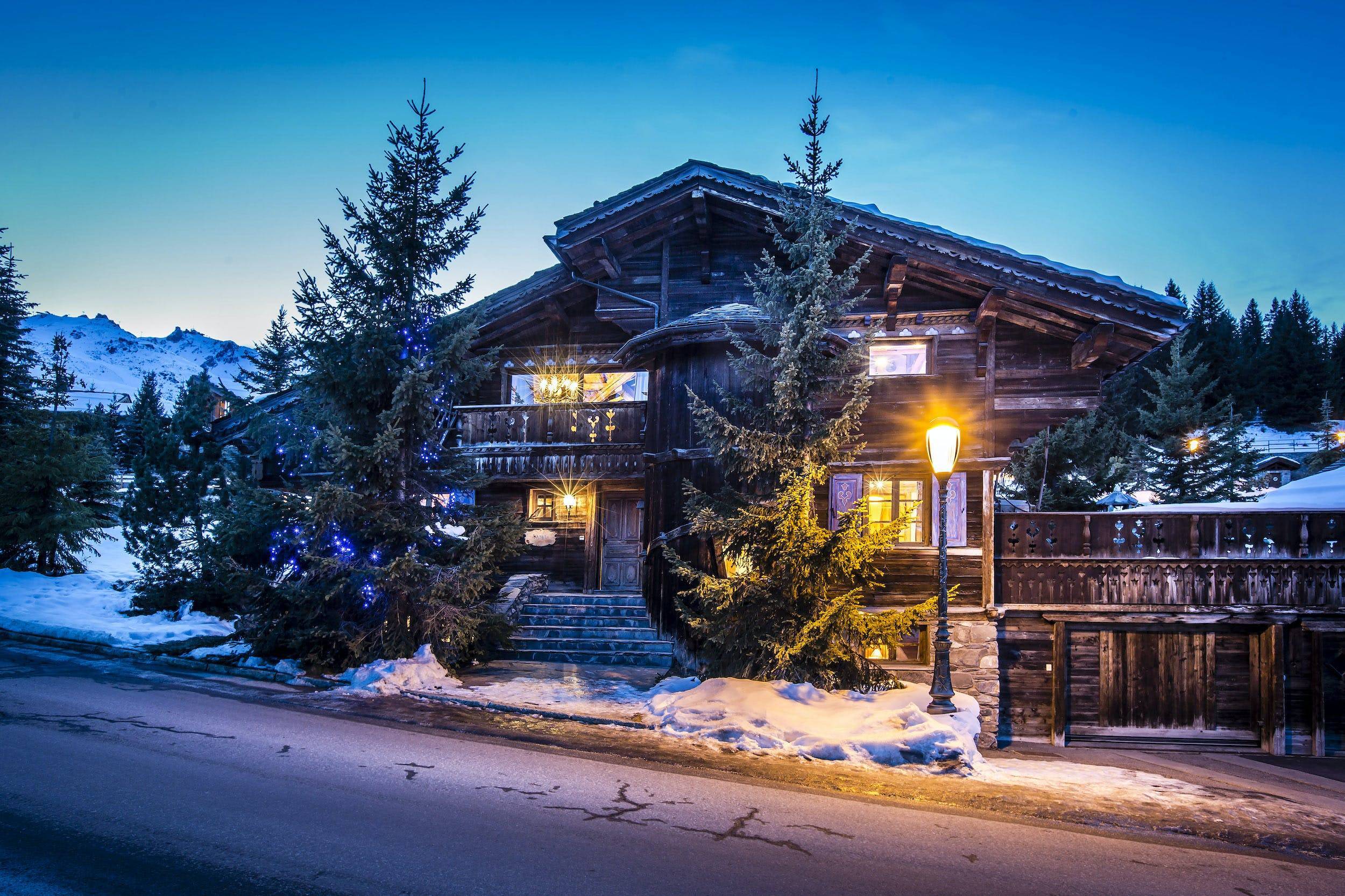 Read more about the article Chalet Augustus – ‘A delightful fairy-tale-style chalet in one of Europe’s premier ski areas.’