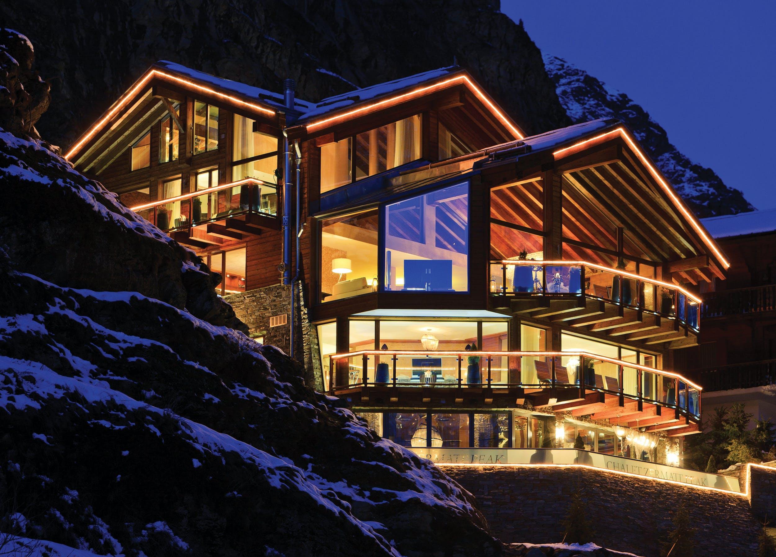 Read more about the article Spa Chalet Zuna – ‘An exclusive luxury chalet with unobstructed, breathtaking views of the Matterhorn.’