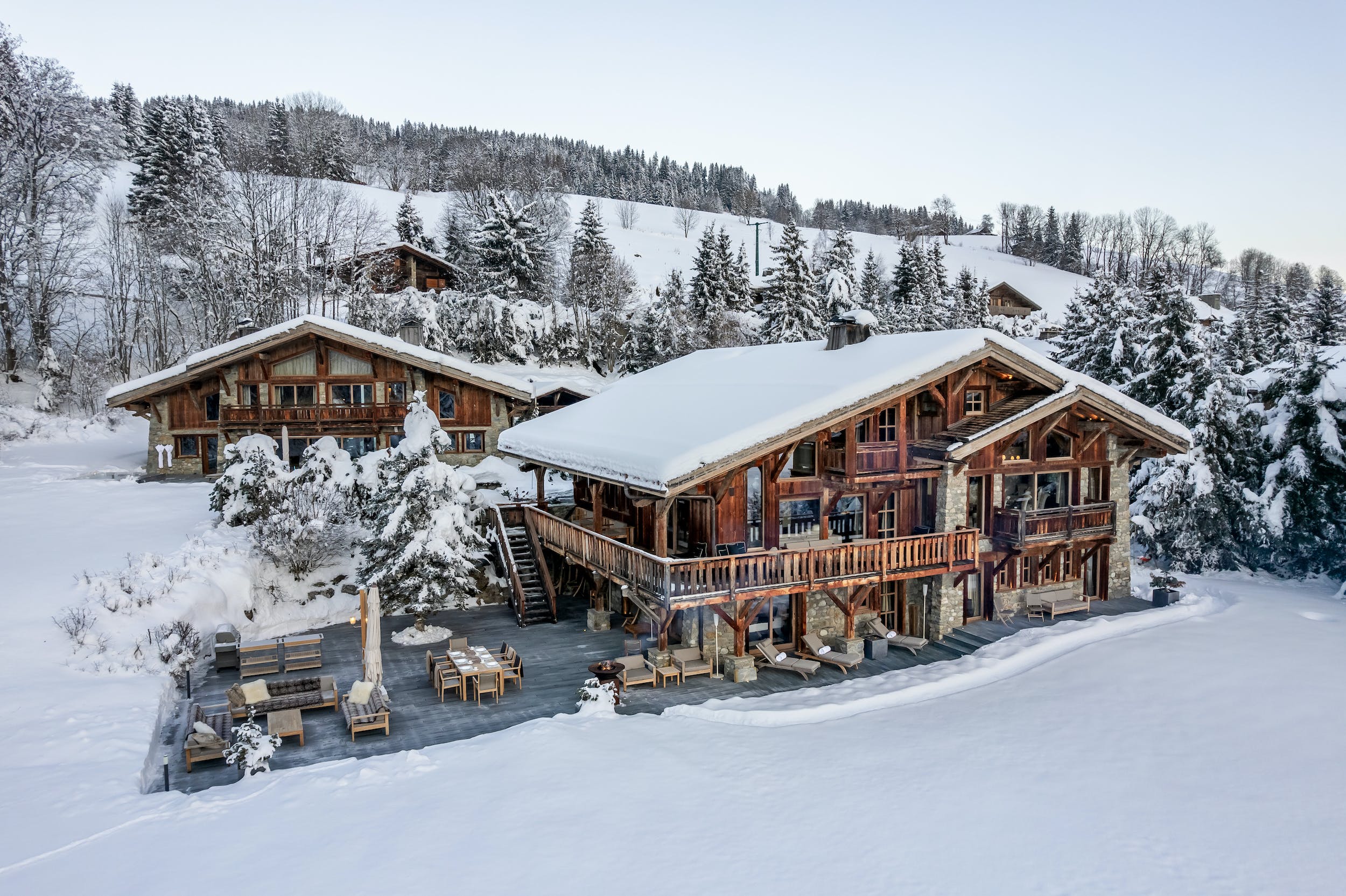 You are currently viewing Chalet Royal – ‘Perfect twin chalets in one of France’s most prestigious ski resorts.’